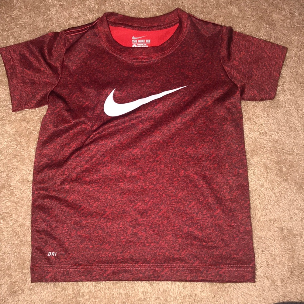 Kids size 6 DRIFIT t shirt